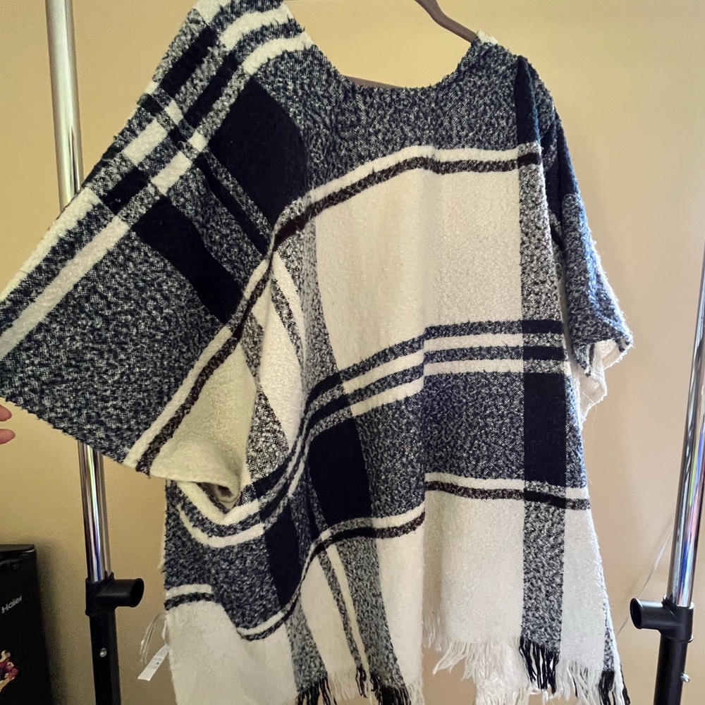 Plaid Shaw cardigan navy white trendy